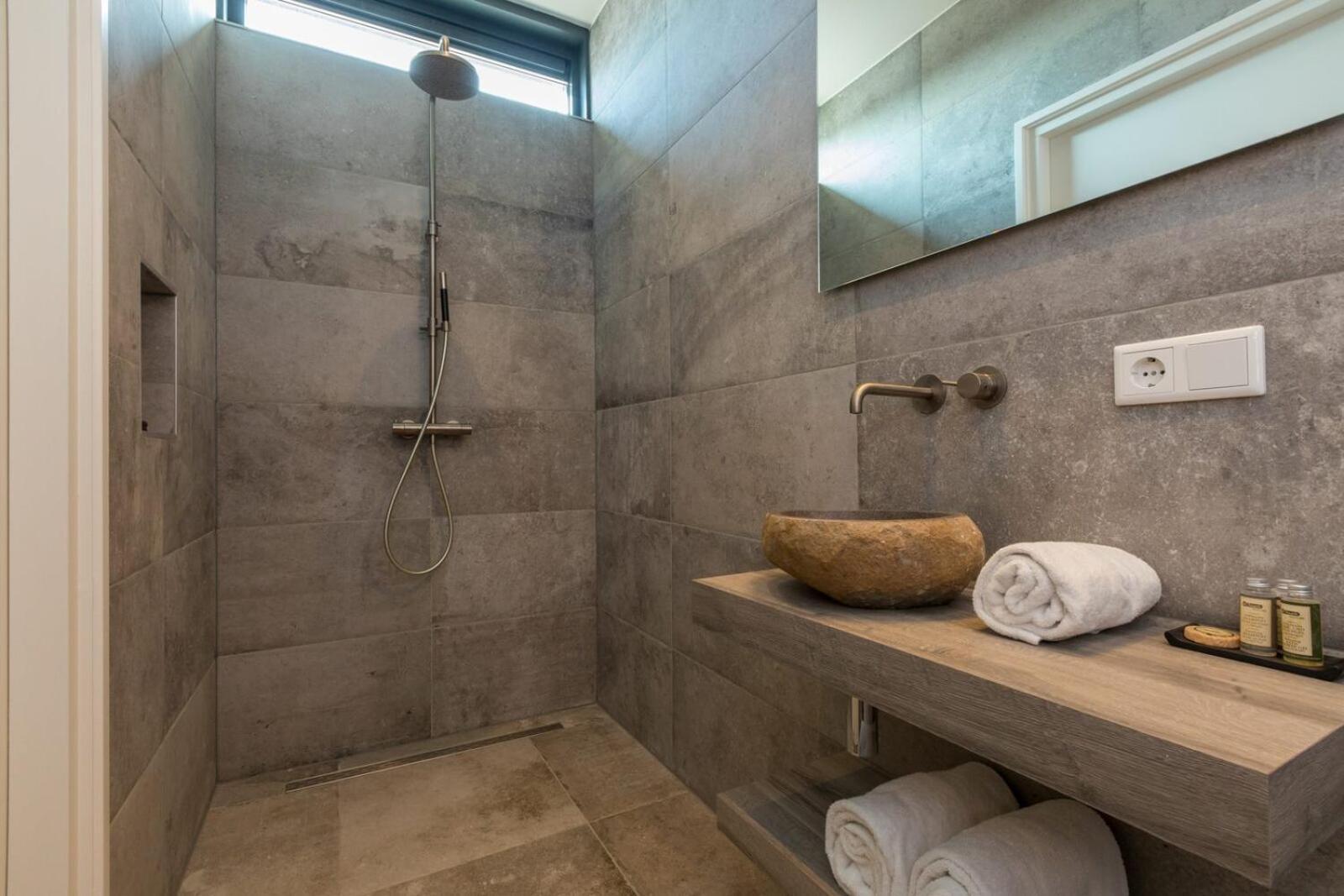 Luxe Appartement - Ooststraat 8A | 돔브르흐 외부 사진