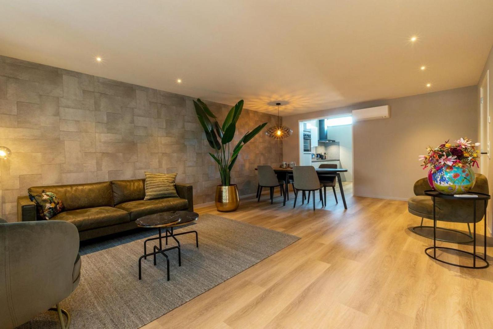 Luxe Appartement - Ooststraat 8A | 돔브르흐 외부 사진